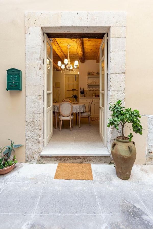 Ammari Ortigia Apartment Syracuse Exterior photo